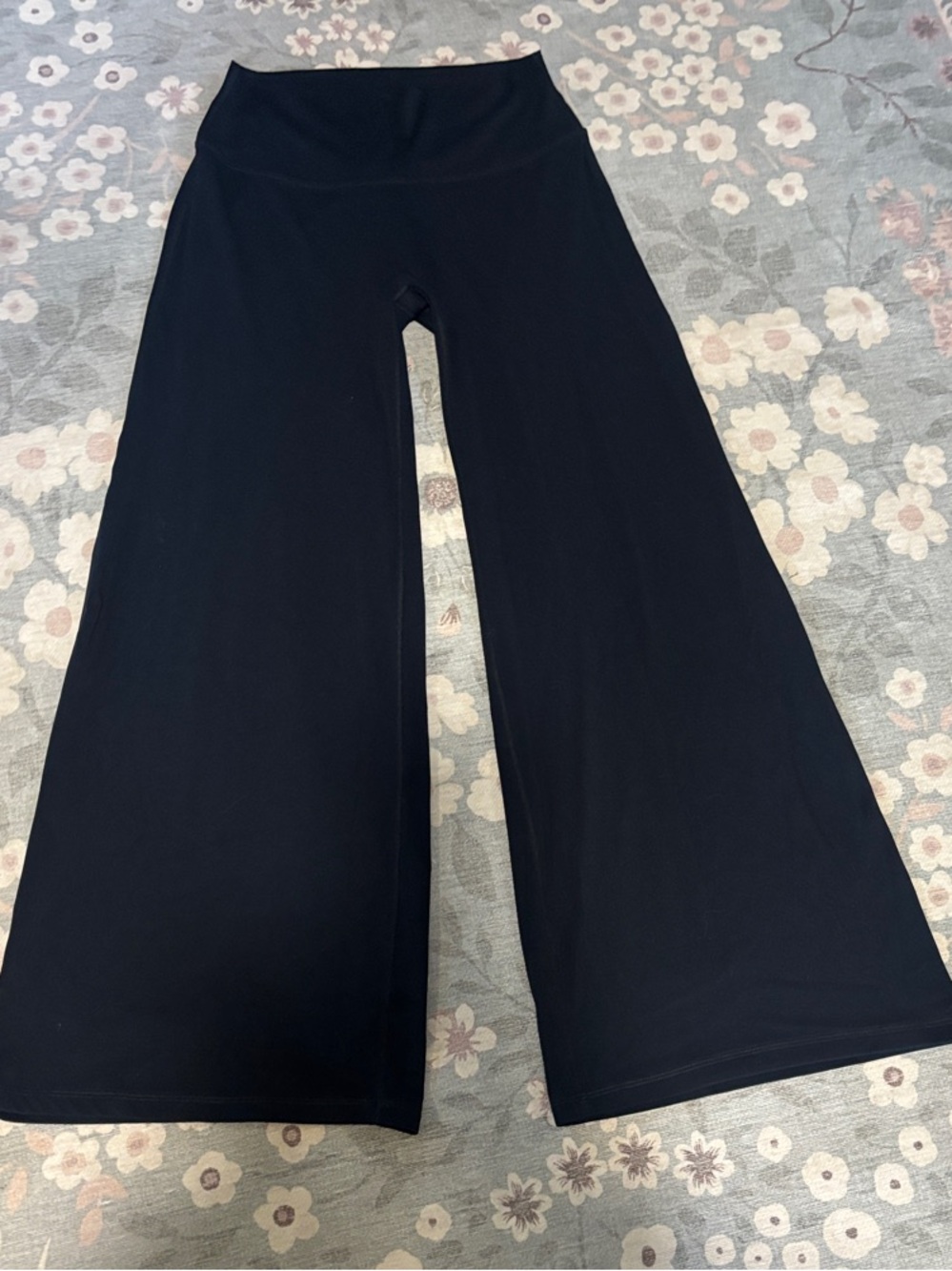 CRZ YOGA Black Wide-Leg High-Rise Yoga Pants-short inseam